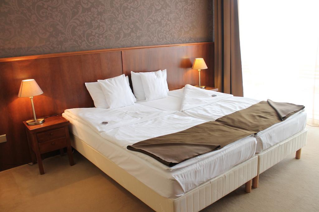 Szepia Bio And Art Hotel Zsámbék Екстериор снимка